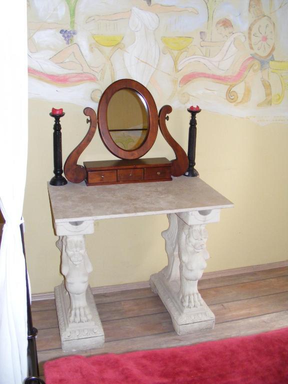 ホテル Don Quijote Koezepkori Panzio Es Etterem レンティ 部屋 写真